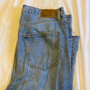 Aritzia, Denim Forum size 32 jeans.